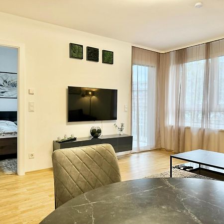 10 Minutes To The Center, 2 Minutes To The Metro Apartment Vienna Exterior photo